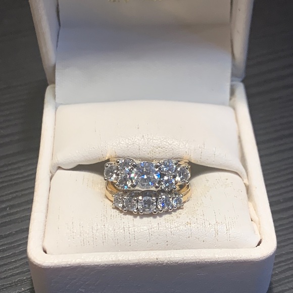 STUNNING $10,000 Diamond Cluster Wedding Set - Picture 5 of 12